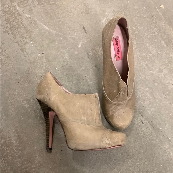 Betsey Johnson Tan Heeled Booties - Picture 1 of 6